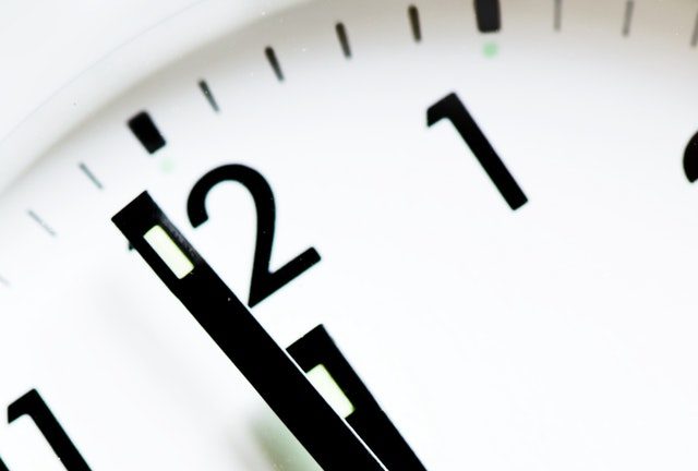 cropped-accuracy-afternoon-alarm-clock-280277.jpg